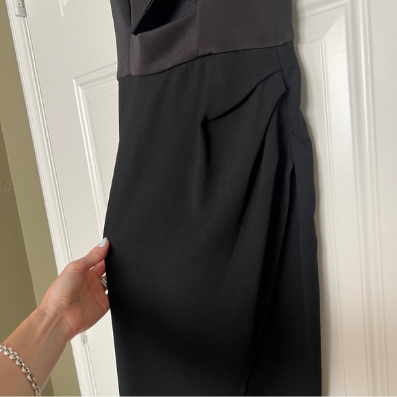 ASOS Crepe Mono Deep Plunge Pencil Dress • size 4 - Picture 3 of 7